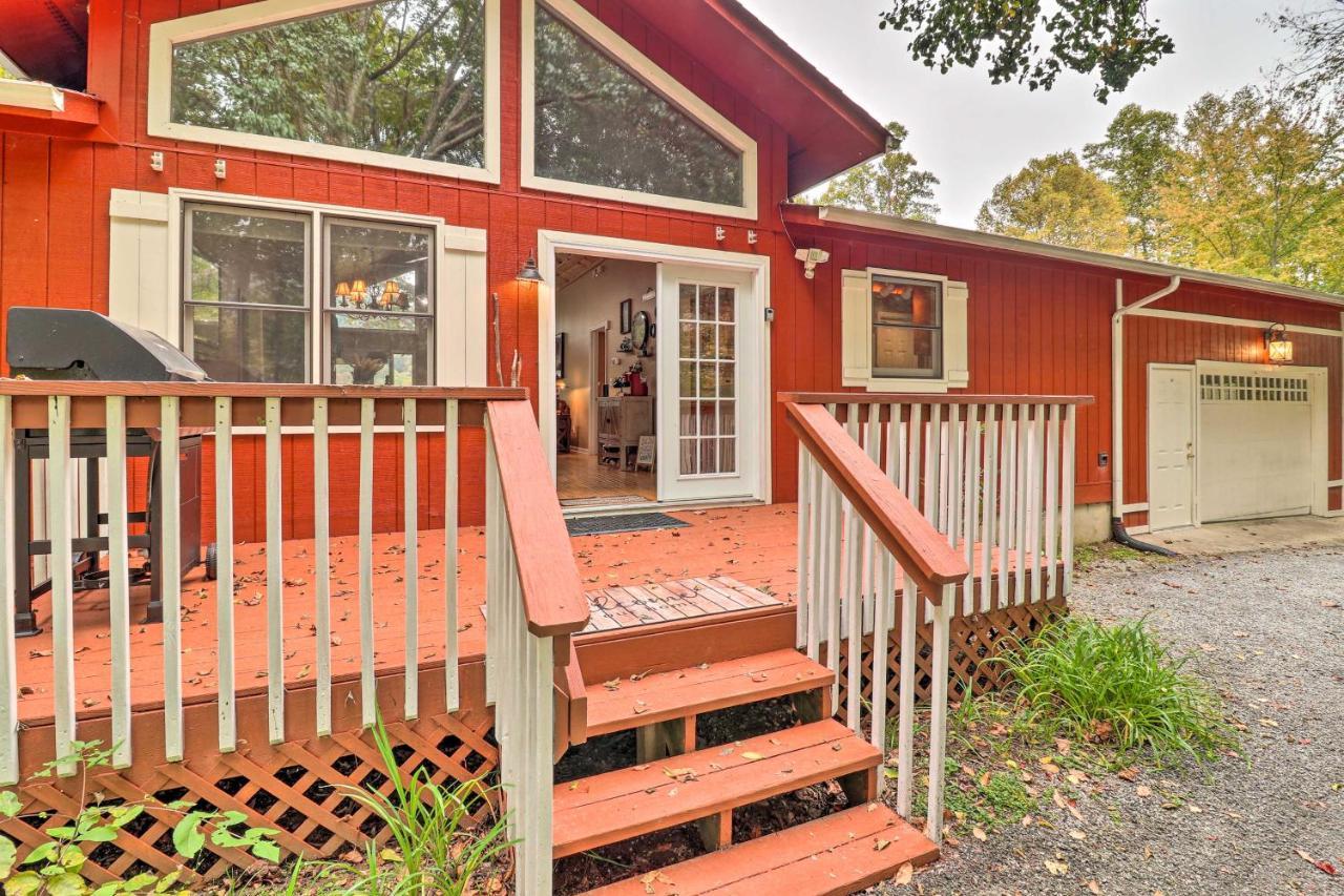 Rustic Red Cabin With Deck In Maggie Valley Club! Exterior foto