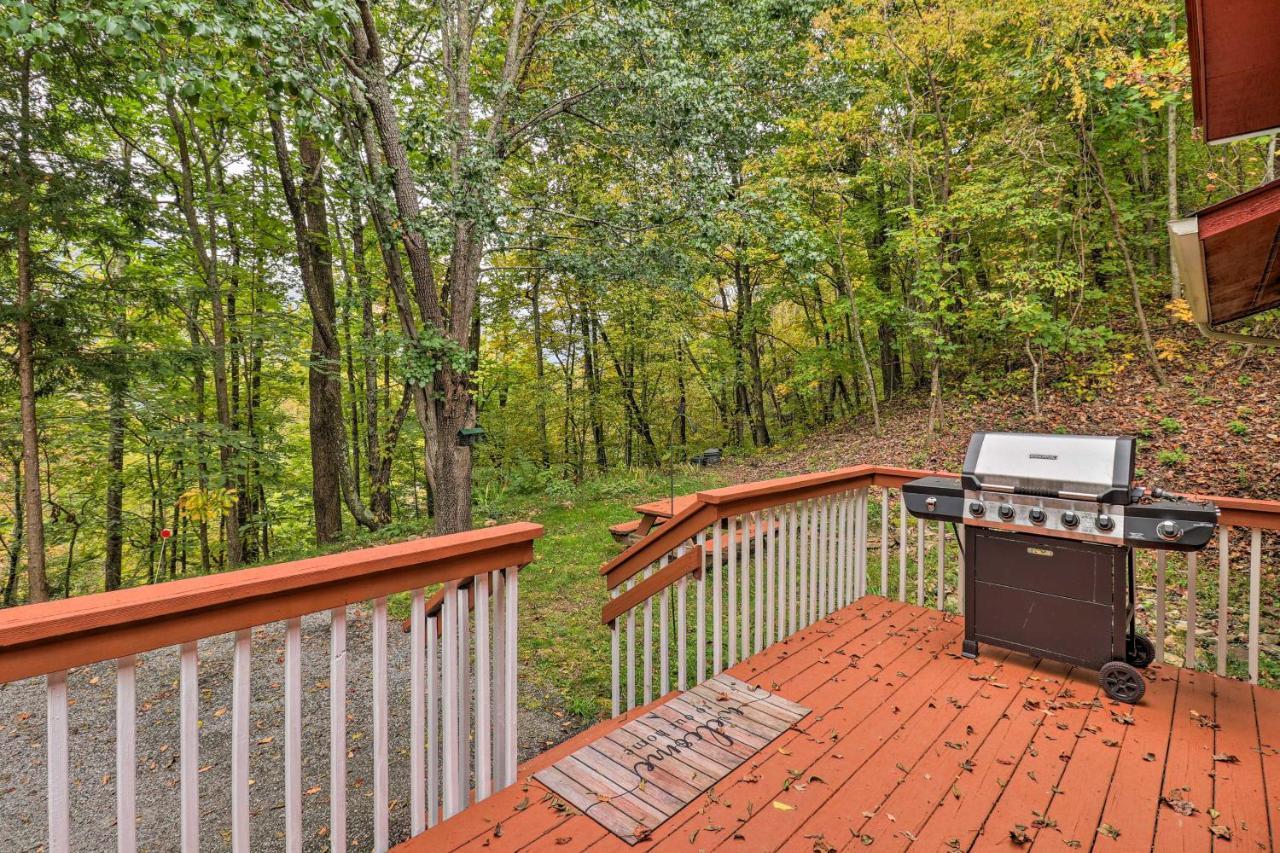 Rustic Red Cabin With Deck In Maggie Valley Club! Exterior foto